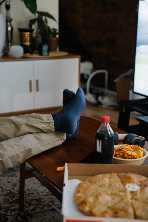 Tips for Hosting a Cozy Movie Night at Home Everyone Will Love